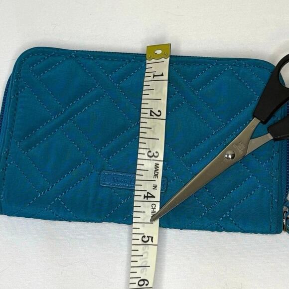 Vera Bradley RFID Grab & Go Wristlet Accordion Wallet Bahama Bay Teal Zip Around - Picture 8 of 10